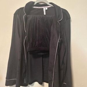 Black Velvet Pajama Set with White Piping NWOT